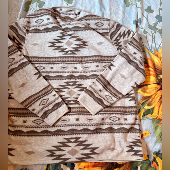 Aztec Pattern Women's Jacket - Cream and Brown - Picture 5 of 5